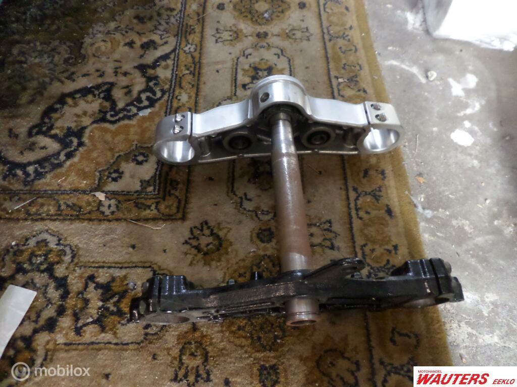 Voorvork T-stuk Yamaha xvs wildstar 1600, Motoren, Gebruikt, Ophalen of Verzenden