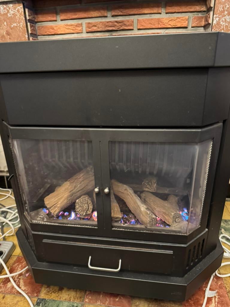 Feu au gaz en excellent état! Chauffe super bien! 200€, Enlèvement, Utilisé, Chauffage à gaz
