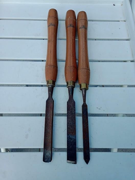 3 hout beitels ( gutsen ) 30€., Doe-het-zelf en Bouw, Gereedschap | Handgereedschap, Ophalen