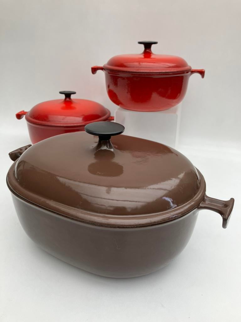 Le Creuset - Marmite vintage La Mama 29 (Enzo Mari), Maison & Meubles, Cuisine | Casseroles & Poêles, Fonte, Enlèvement ou Envoi