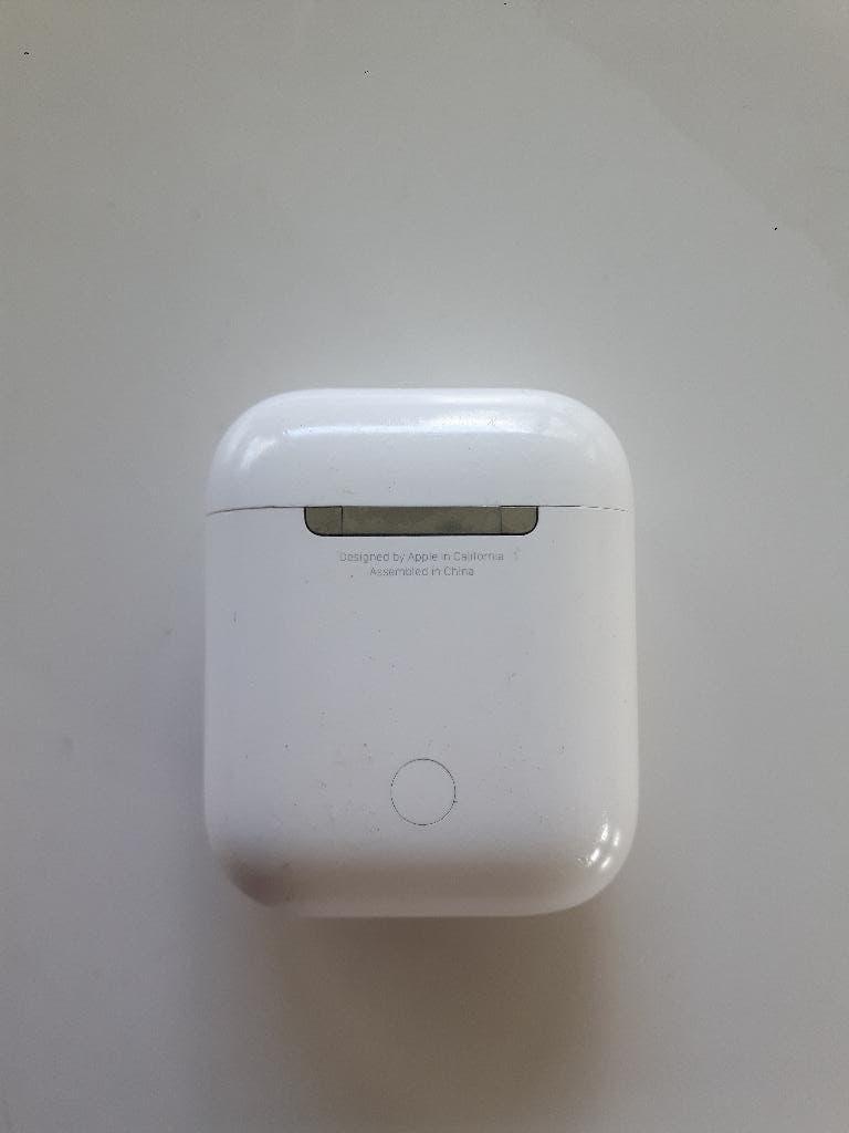 Apple AirPods case A1602 (zonder oortjes), Télécoms, Téléphonie mobile | Écouteurs, Enlèvement, Utilisé, Intra-auriculaires (In-Ear)