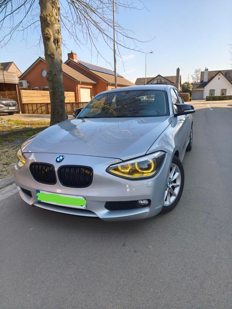 BMW série 1. 1600cc Benzine pak sport, Autos, BMW, Cuir, Achat, Entreprise, Carnet d'entretien