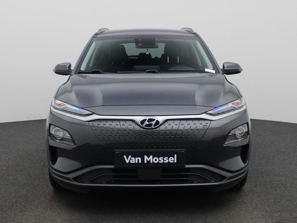 Hyundai Kona EV Premium 64 kWh CAMERA | CARPLAY | LED, Gebruikt, 5 zetels, 5 deurs, 64 kWh