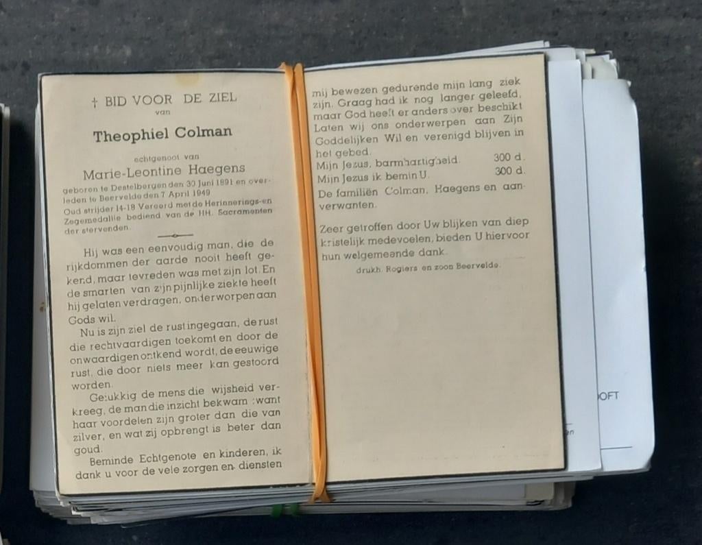 oud strijders 1914-1918  100 stuks, Verzamelen, Bidprentjes en Rouwkaarten, Ophalen of Verzenden