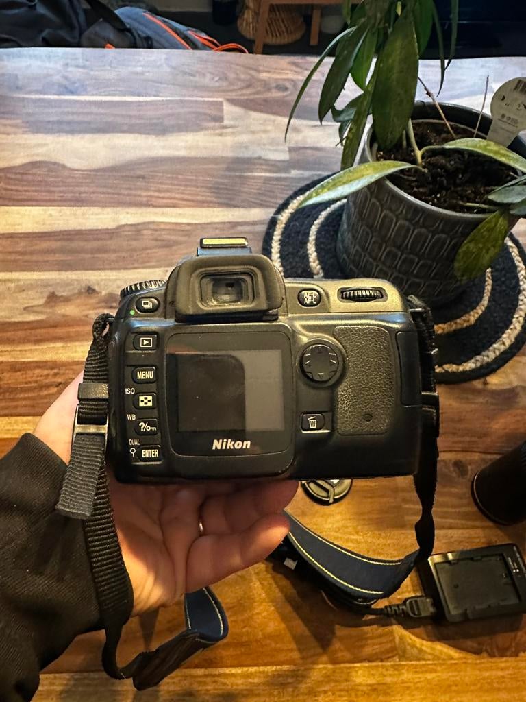 Appareil photo Nikon D50, TV, Hi-fi & Vidéo, Enlèvement, Comme neuf, Reflex miroir, Nikon