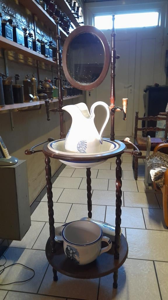 Wastafeltje, Ophalen