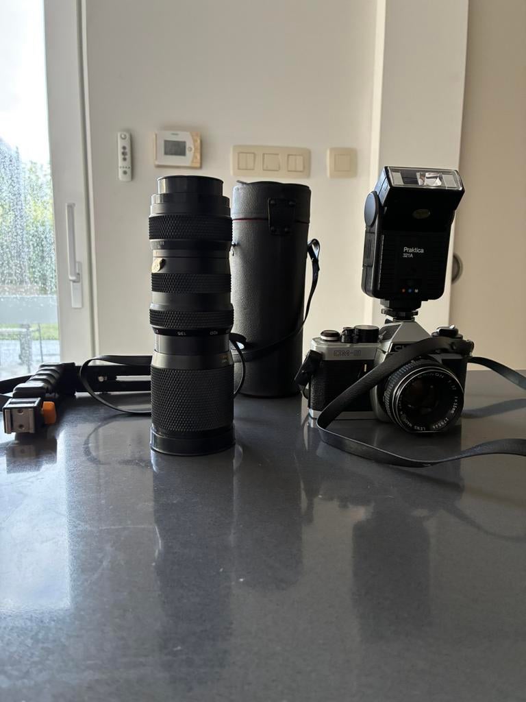 Fototoestel Chinon CM3 met flits en lens, Enlèvement, Utilisé