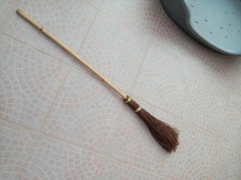 halloween - heksenbezem, Ophalen, Nieuw