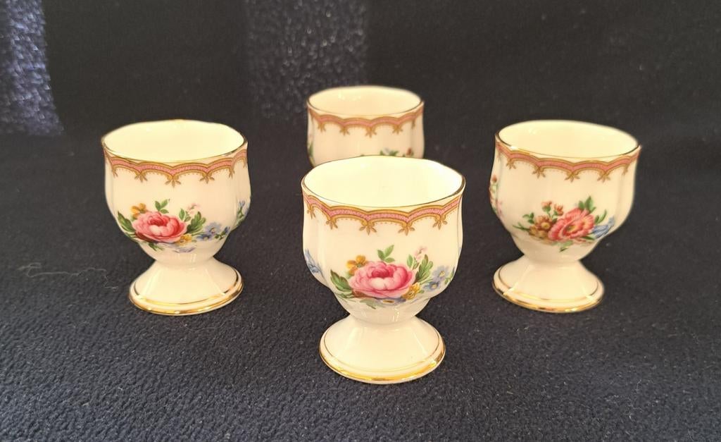 Royal Albert Lady Carlyle, Collections, Broches, Pins & Badges, Enlèvement ou Envoi