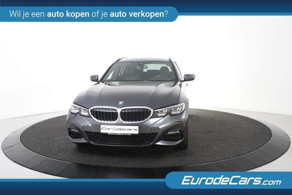 BMW 330e Touring xDrive M-Sport *1ste Eigenaar*Full Options*, Auto's, BMW, 4 cilinders, Leder, Bedrijf, 5 deurs