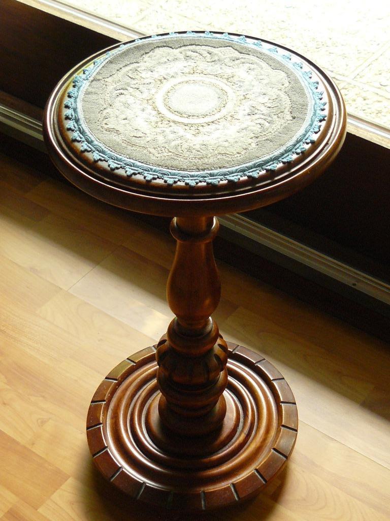 Pied de stalle Louis Philippe (klein model), Ophalen