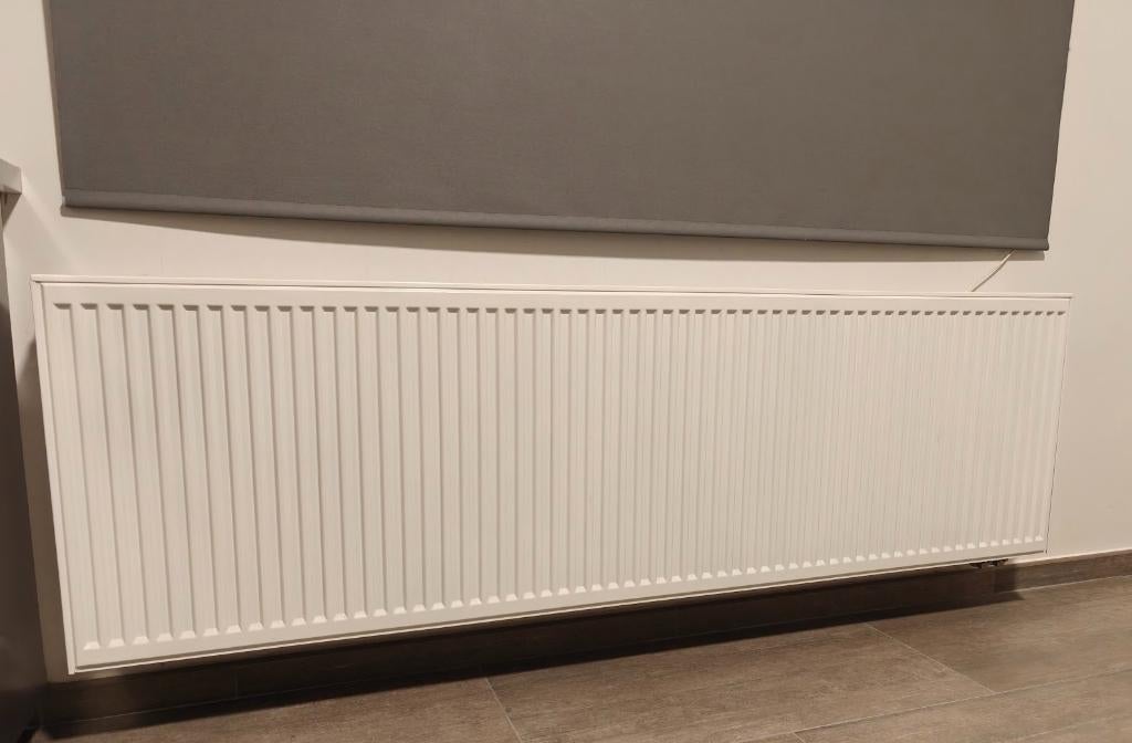 Radiateurs Stelrad Novello 33 600x2000 - 6668 Watts - Blanc, Bricolage & Construction, Chauffage & Radiateurs, 800 watts ou plus