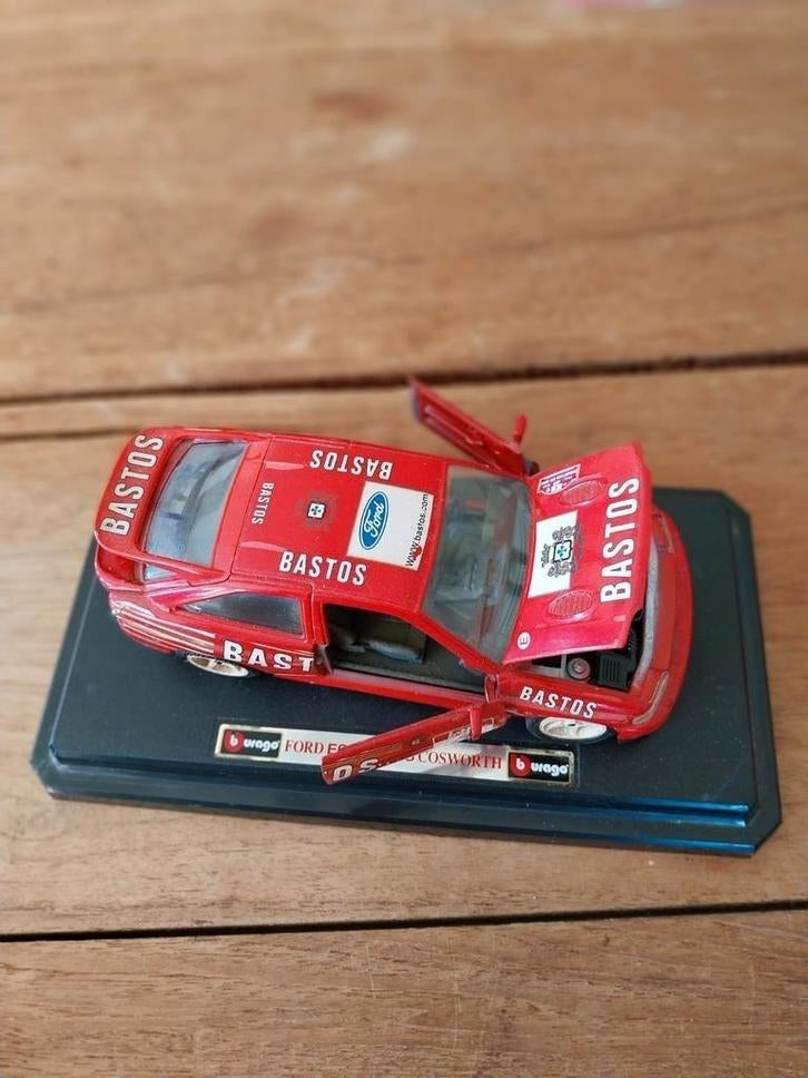 Voiture Rally , rouge  Ford Escort RS 1:24, Hobby & Loisirs créatifs, Modélisme | Radiocommandé & Téléguidé | Voitures, Enlèvement ou Envoi