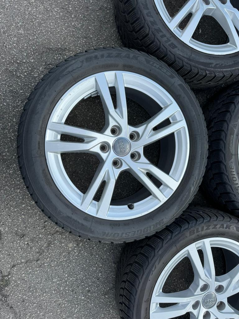 Audi lichtmetalen velgen en 205 50 17 winterbanden, Auto-onderdelen, Banden en Velgen, Ophalen, Gebruikt, Banden en Velgen, 17 inch
