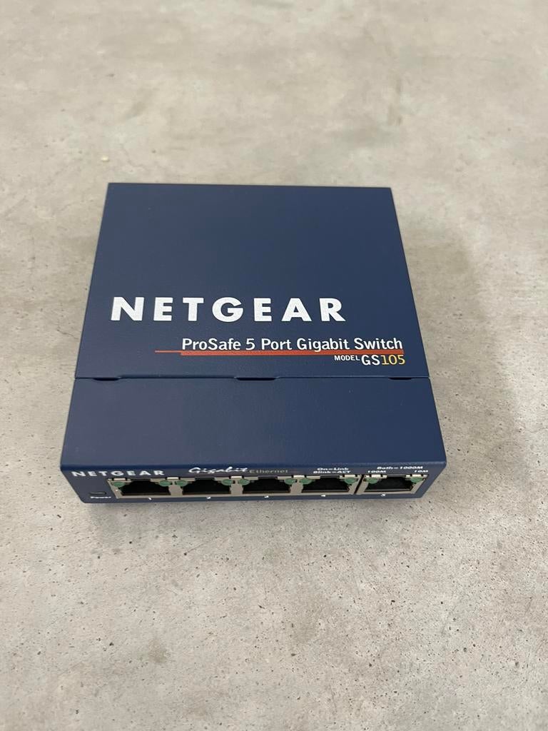 Netgear Prosafe 5 port gigabit switch GS105, Ophalen of Verzenden, Zo goed als nieuw