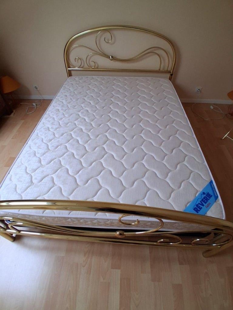 lit complet ou sommier ou matelas, Enlèvement, Sommier