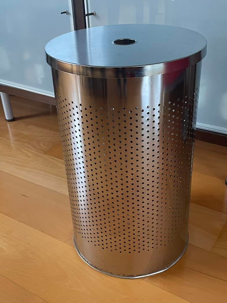 Panier à linge, Enlèvement, Utilisé