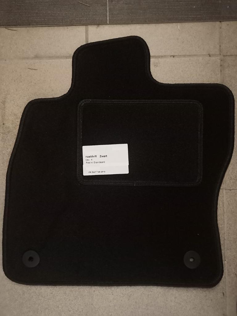 Nieuw Volkswagen VW Golf 7 vloermat bestuurder ZWART, Ophalen of Verzenden, Nieuw