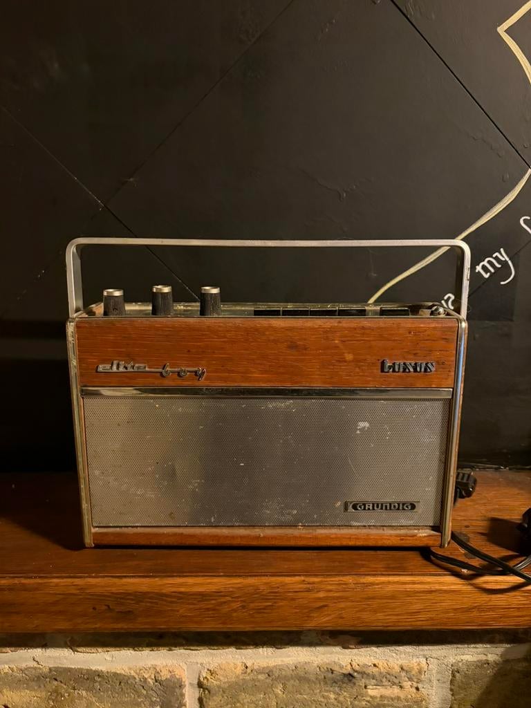 Grundig elite boy luxus, Antiek en Kunst, Antiek | Tv's en Audio, Ophalen of Verzenden