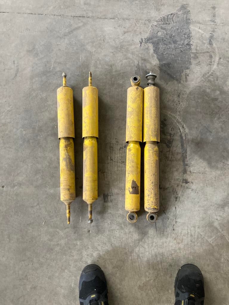 Landcruiser LJ7/73 schokdempers dobbinson, Ophalen