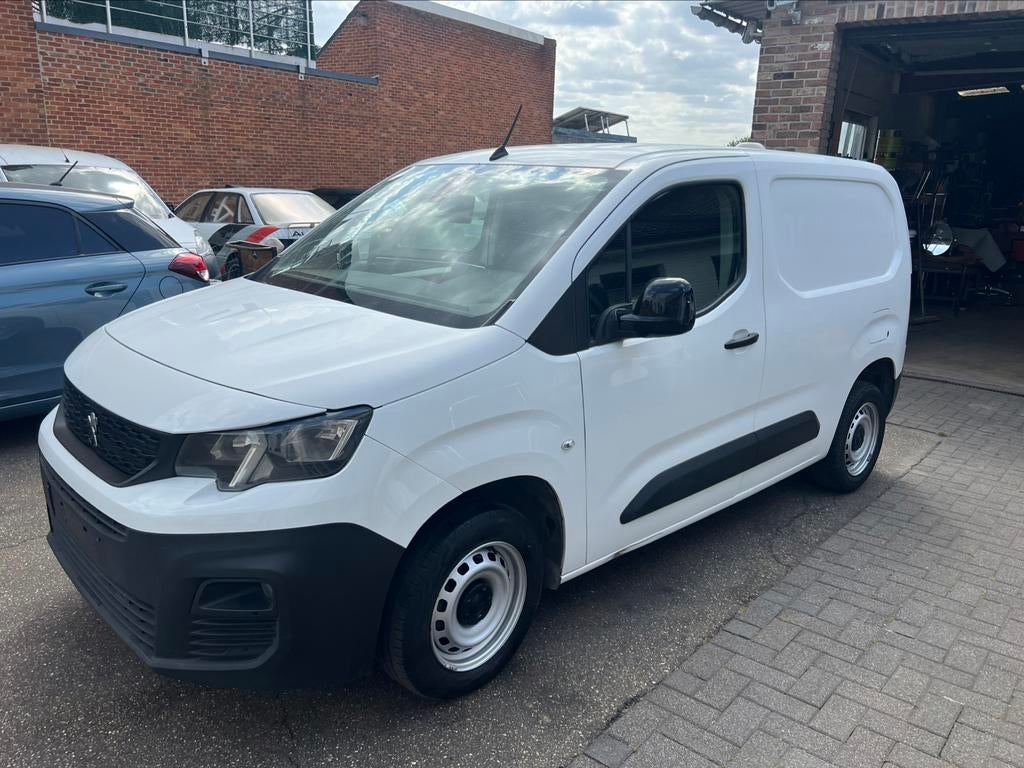 Peugeot Part. 2022 1.5 Hdi toutes options 7900€ incl.TVA !!!, Achat, Entreprise, 3 places, Entretenue par le concessionnaire