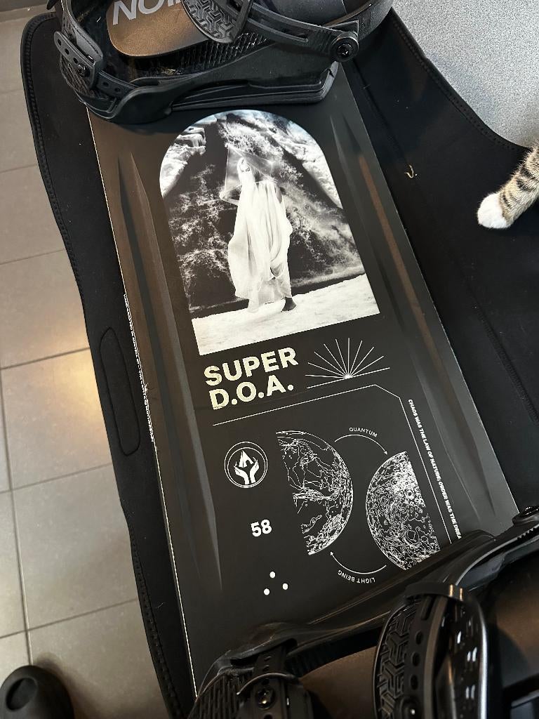 capita super DOA snowboard, Sport en Fitness, Ophalen, Zo goed als nieuw, Board