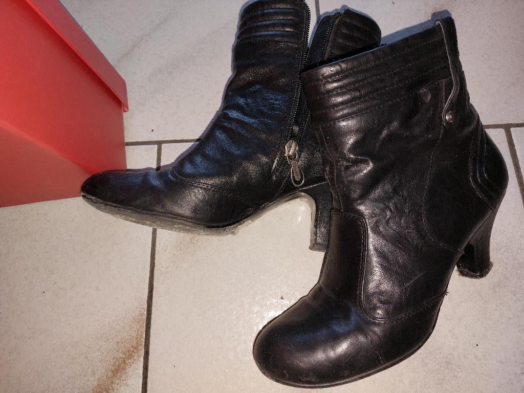 ESPRIT zwarte laarzen maat 37, Kleding | Dames, Schoenen, Ophalen