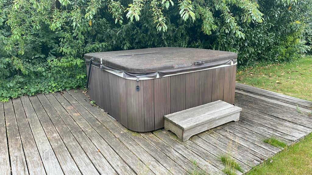 Jacuzzi hotspring 6 personen, Tuin en Terras, Ophalen, Gebruikt, Vast