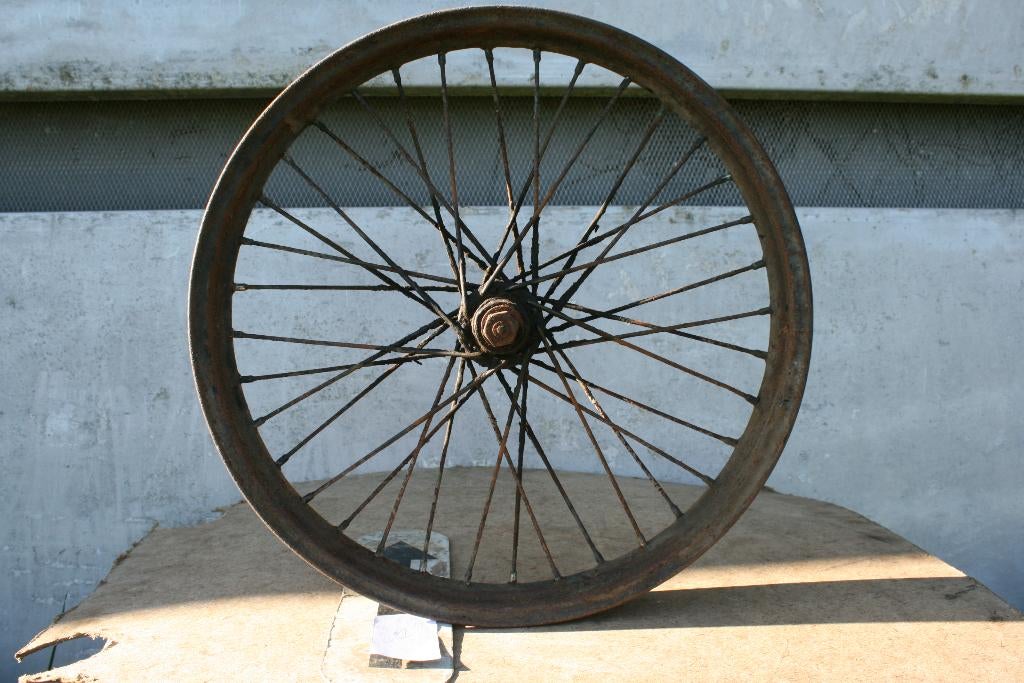 GILLET HERSTAL Sarolea FN DKW NSU velg, Ophalen of Verzenden