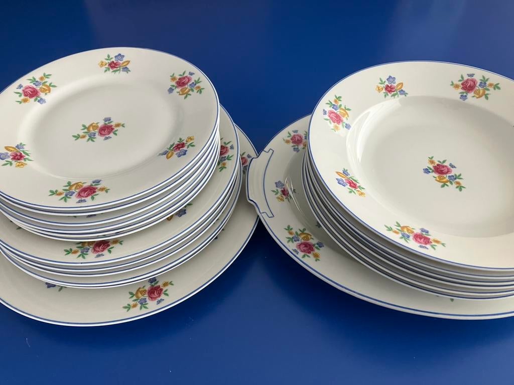 Bordenset Porcelaine Cerabel, Antiek en Kunst, Ophalen