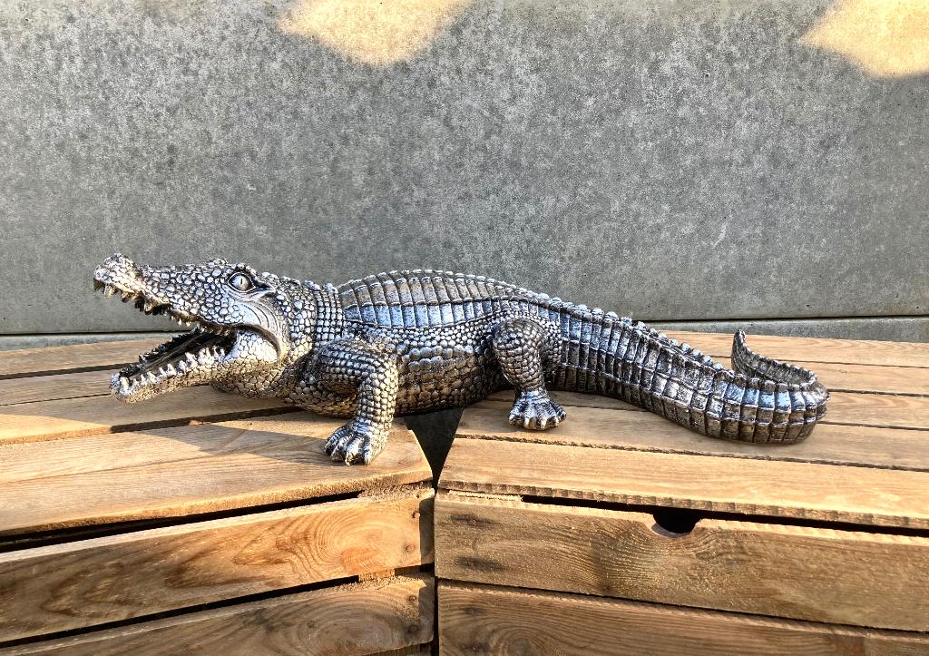 Beeld krokodil 60cm / WEG = WEG, Tuin en Terras, Ophalen, Nieuw, Overige materialen, Dierenbeeld
