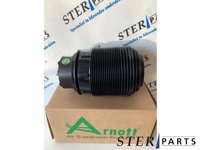 Luchtbalg van een Mercedes E-Klasse, Auto-onderdelen, Ophanging en Onderstel, Mercedes-Benz, Nieuw, 12 maanden garantie, Ophalen of Verzenden