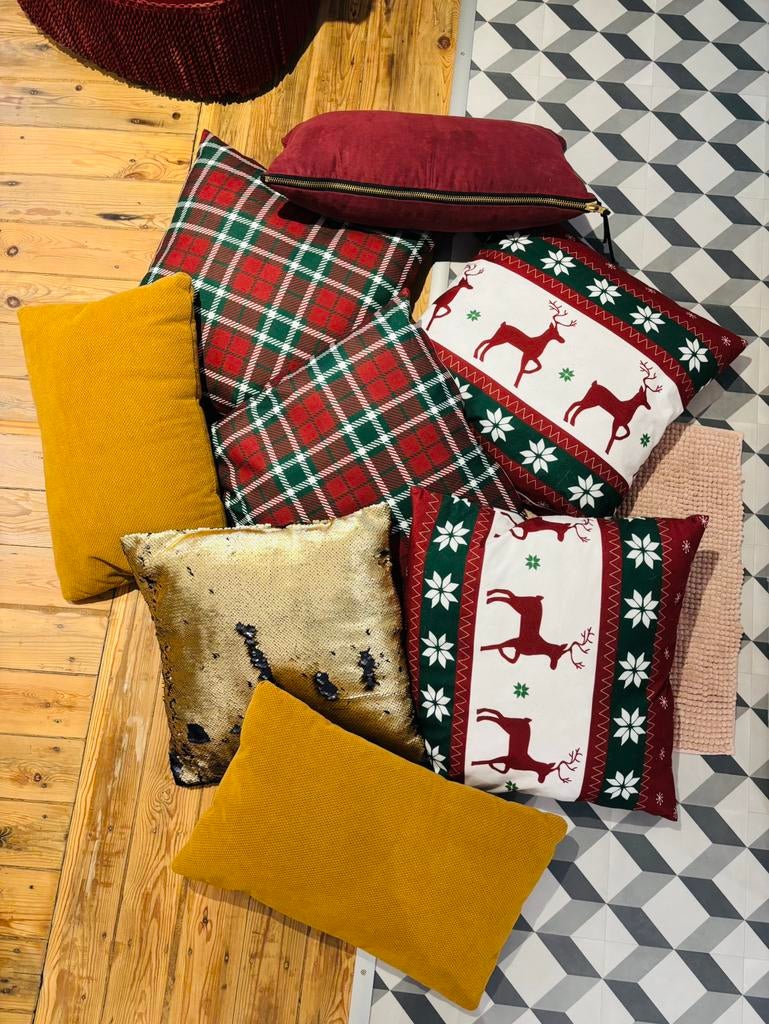 Lot de 8 coussins à vendre, Maison & Meubles, Accessoires pour la Maison | Coussins, Enlèvement, Comme neuf