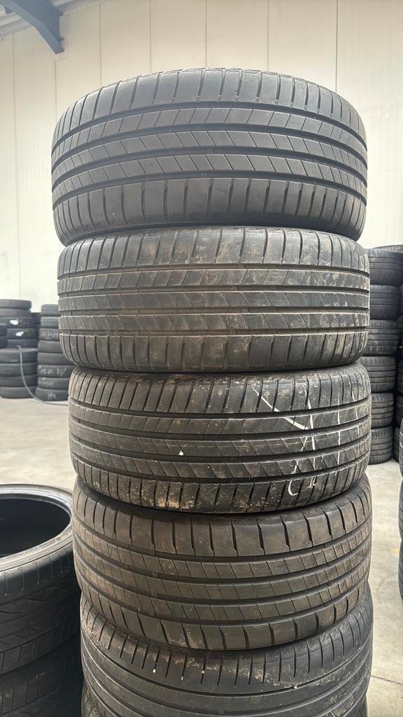 2254018 225/40/18 225/40R18 zomerbanden merk Bridgestone, Ophalen
