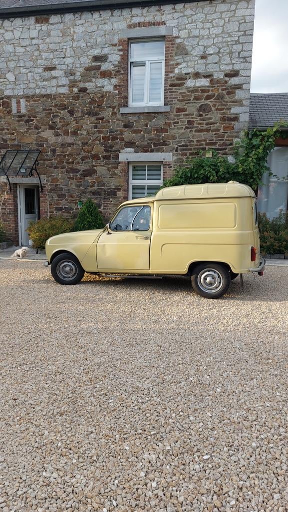 Vends R4  1100cm3 en ordre de ct., Autos, Achat, Particulier, MPV ou Monospace, 1100 cm³