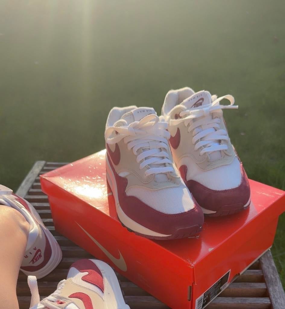 Nike air max 1 ‘87 stranger things, Vêtements | Hommes, Chaussures, Autres couleurs, Comme neuf, Enlèvement, Baskets