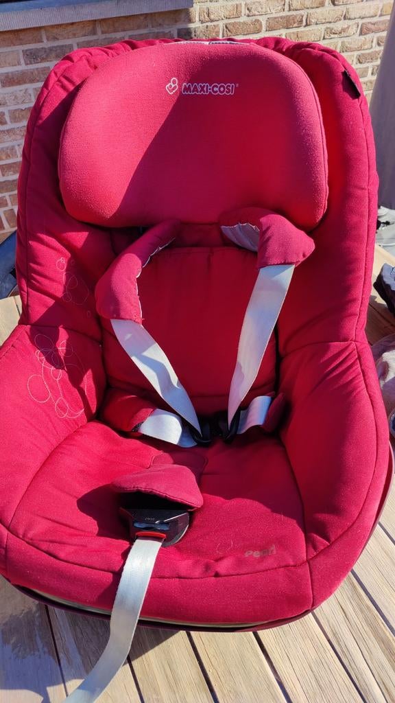 Chaise pour enfant Pebble - Rouge + isofix familial + housse, Mode veille, Comme neuf, Enlèvement, Isofix