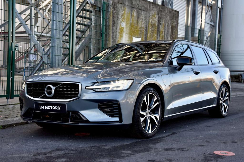 Volvo V60 V60 T8 Inscription *R-Design* PANO DAK (bj 2019), Auto's, Automaat, Gebruikt, 1969 cc, Leder