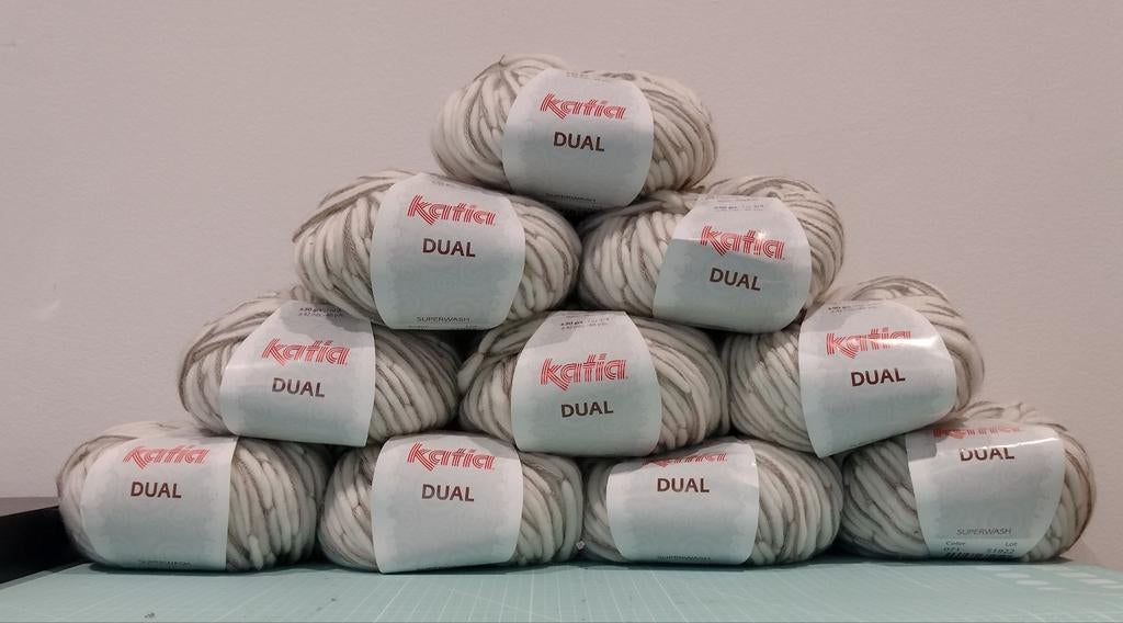 Katia Dual, Hobby & Loisirs créatifs, Enlèvement