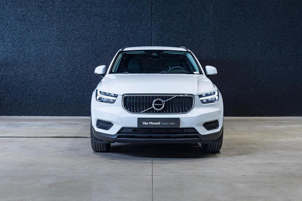 Volvo XC40 T2 Momentum Core, Autos, Volvo, Achat, https://public.car-pass.be/vhr/91e3275e-dae0-4525-bd30-03fe7162f34c, Entreprise