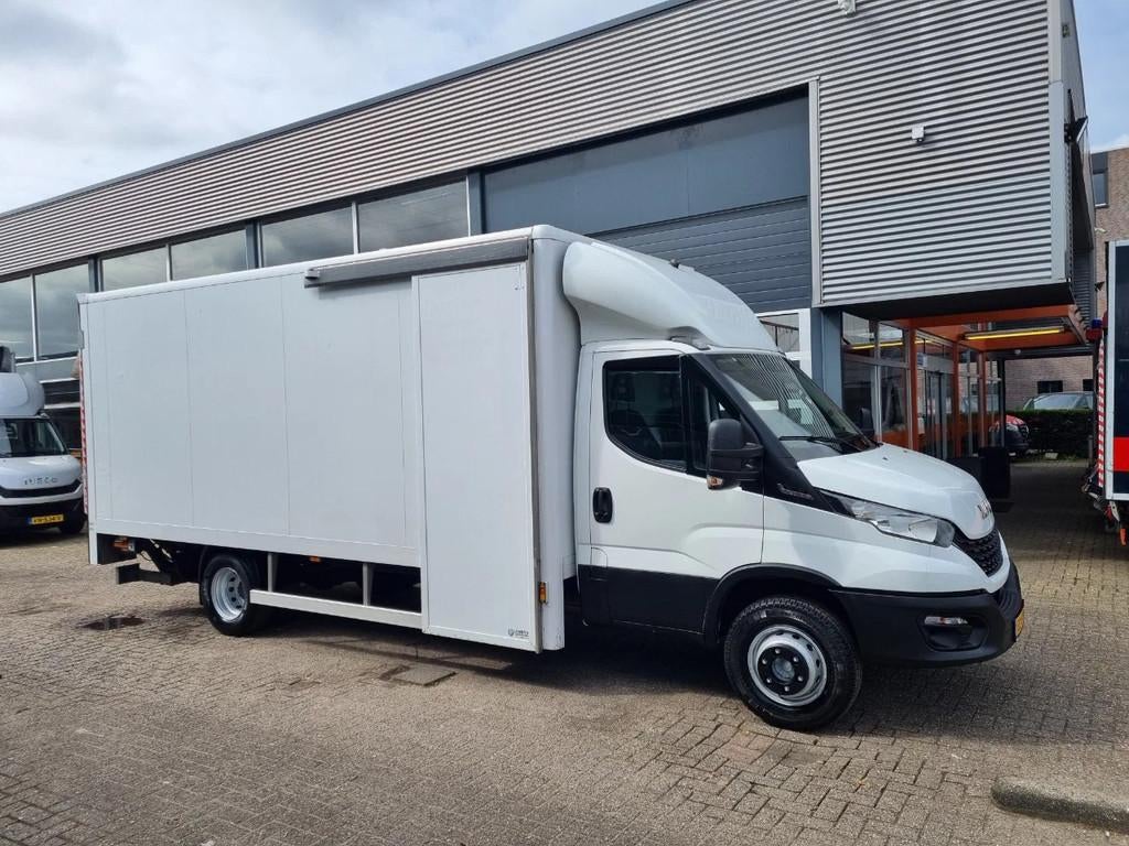 Iveco Daily 70C18 3.0D Koffer 1000kg LBW GVW 7000kg Euro 6, Auto's, Automaat, Achterwielaandrijving, Euro 6, 4 cilinders