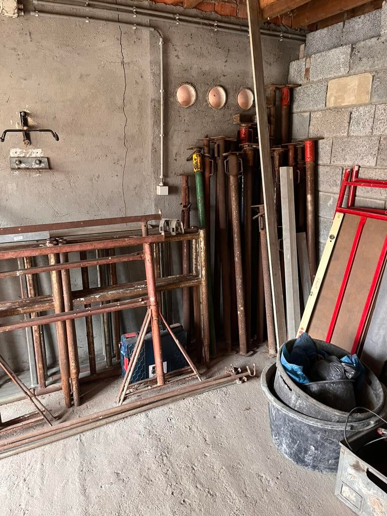 Construisez un échafaudage, Enlèvement, Utilisé, Échafaudage de façade, 2 à 5 mètres