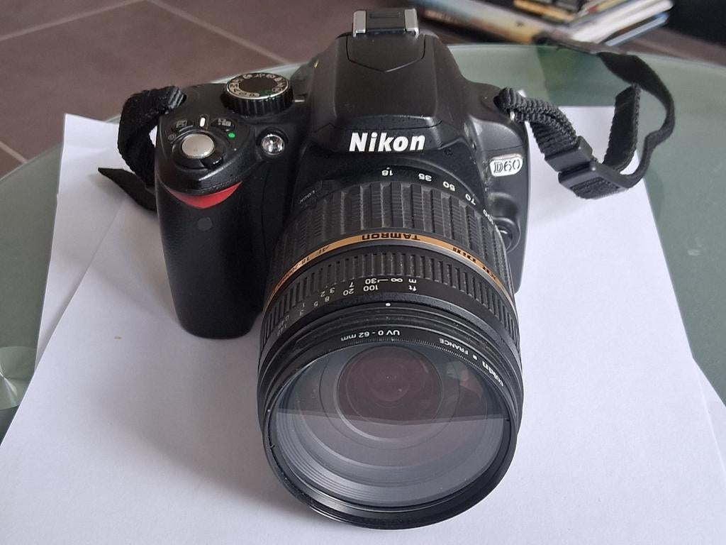 Nikon D60 avec objectif Tamron a reparer, Enlèvement ou Envoi