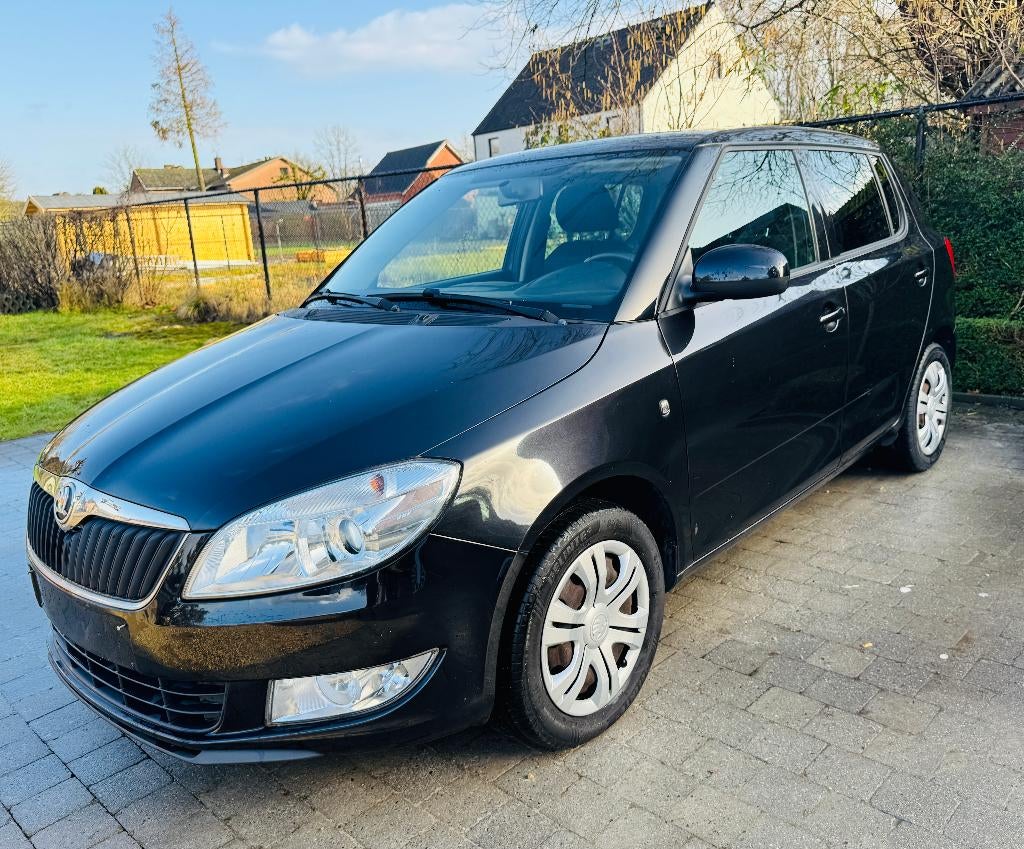 SKODA FABIA 1.2i ESSENCE HOMOLOGUÉE À SEULEMENT 87 000 KM, Autos, Euro 5, Achat, Entreprise, Autre carrosserie