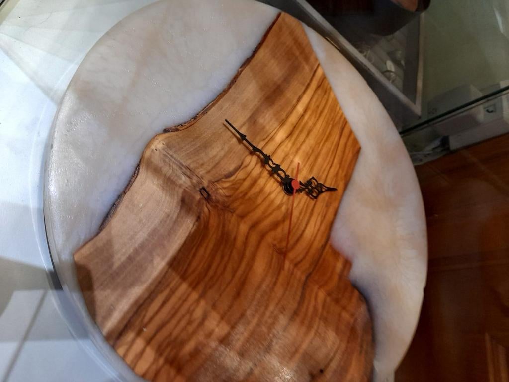 Horloge bois olivier, Antiquités & Art, Enlèvement ou Envoi