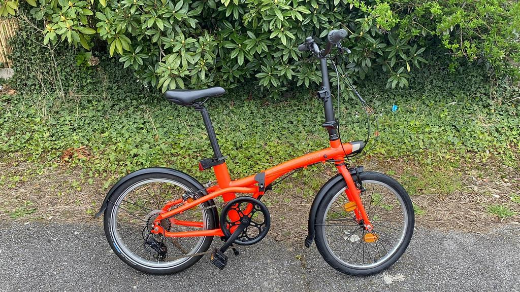 Oxylane btwin tilt 500 plooifiets, Fietsen en Brommers, Ophalen, Zo goed als nieuw