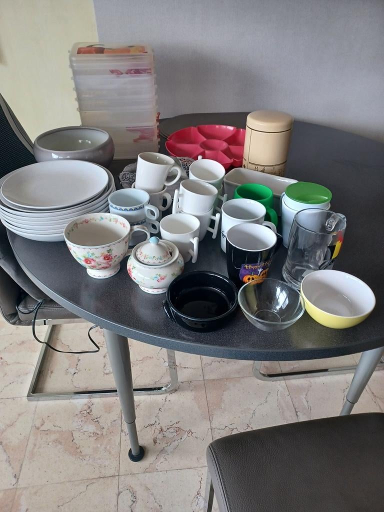 Door kastopruiming gratis op te halen, Huis en Inrichting, Ophalen, Bord(en)