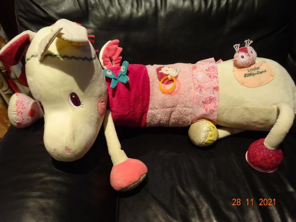 Lilliputiens Louise grote eenhoorn activiteitenkussen*PRIMA, Kinderen en Baby's, Speelgoed | Knuffels en Pluche, Eenhoorn, Roze