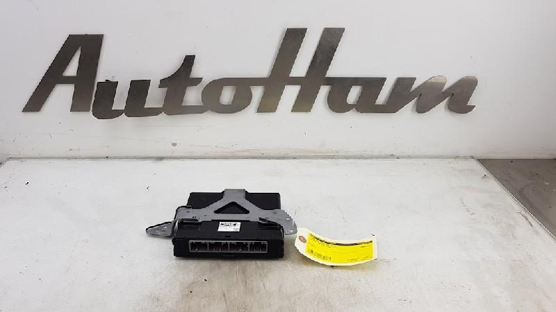 DIVERS Toyota Yaris III (P13) (|899810D010|899800D050|), Utilisé, Toyota