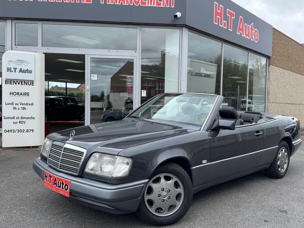 Mercedes-Benz E 200 Cabriolet/Ancetre-Oldtimer-150.000Km!, Autos, Entreprise, Cabriolet, Boîte manuelle, Entretenue par le concessionnaire